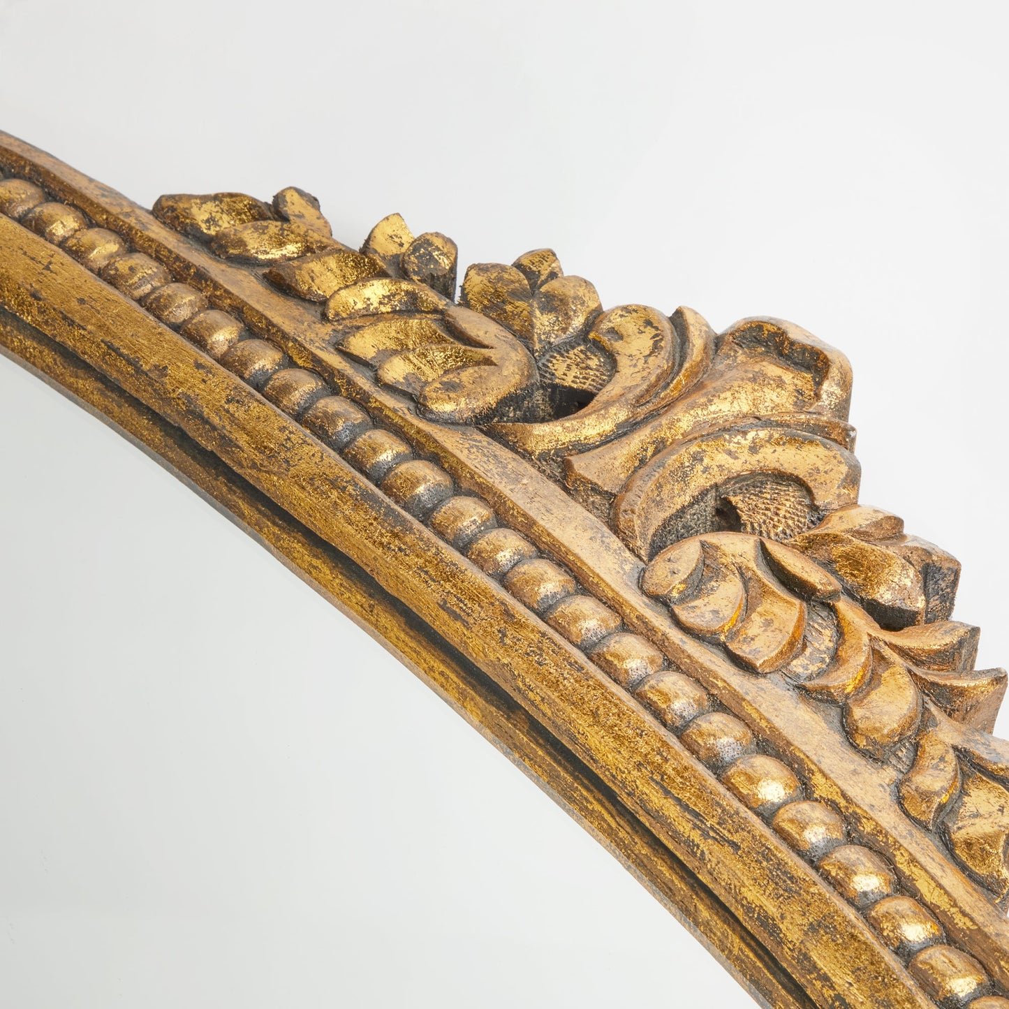 Franco mirror in gold