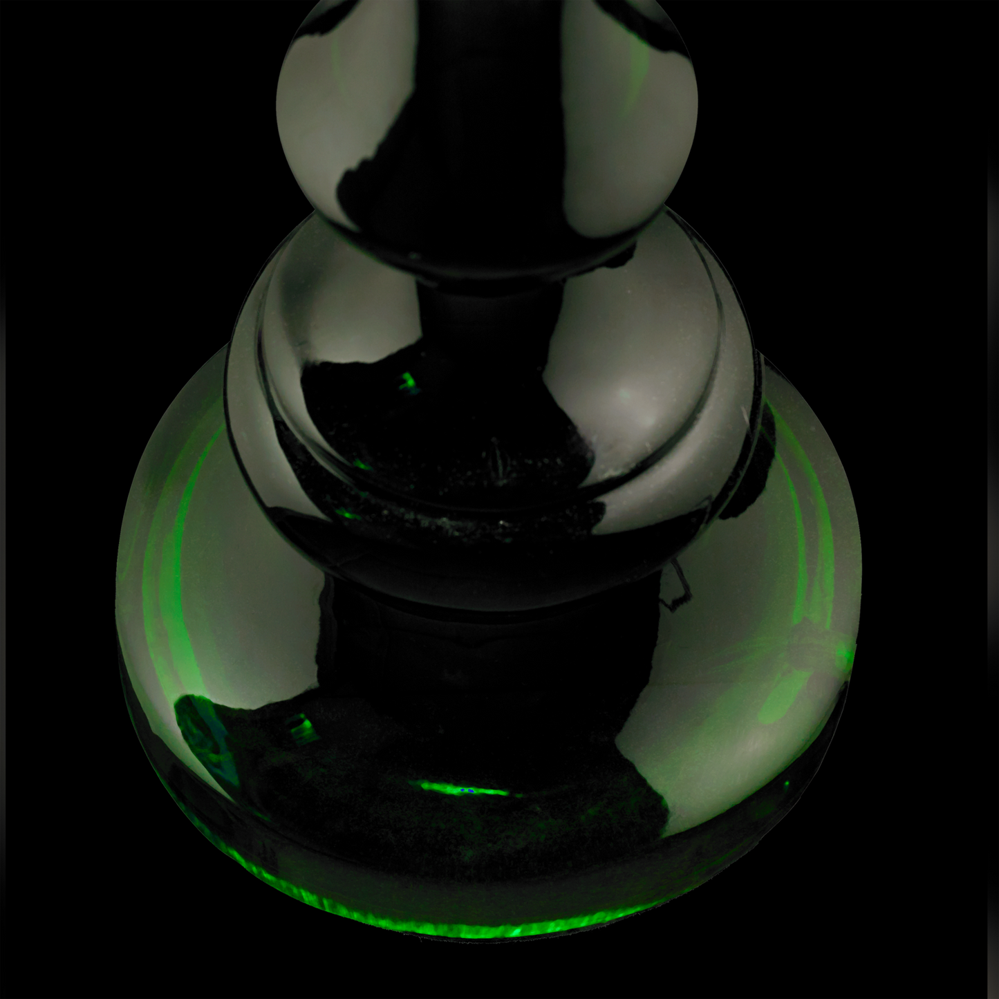 Bobboli table lamp in green resin