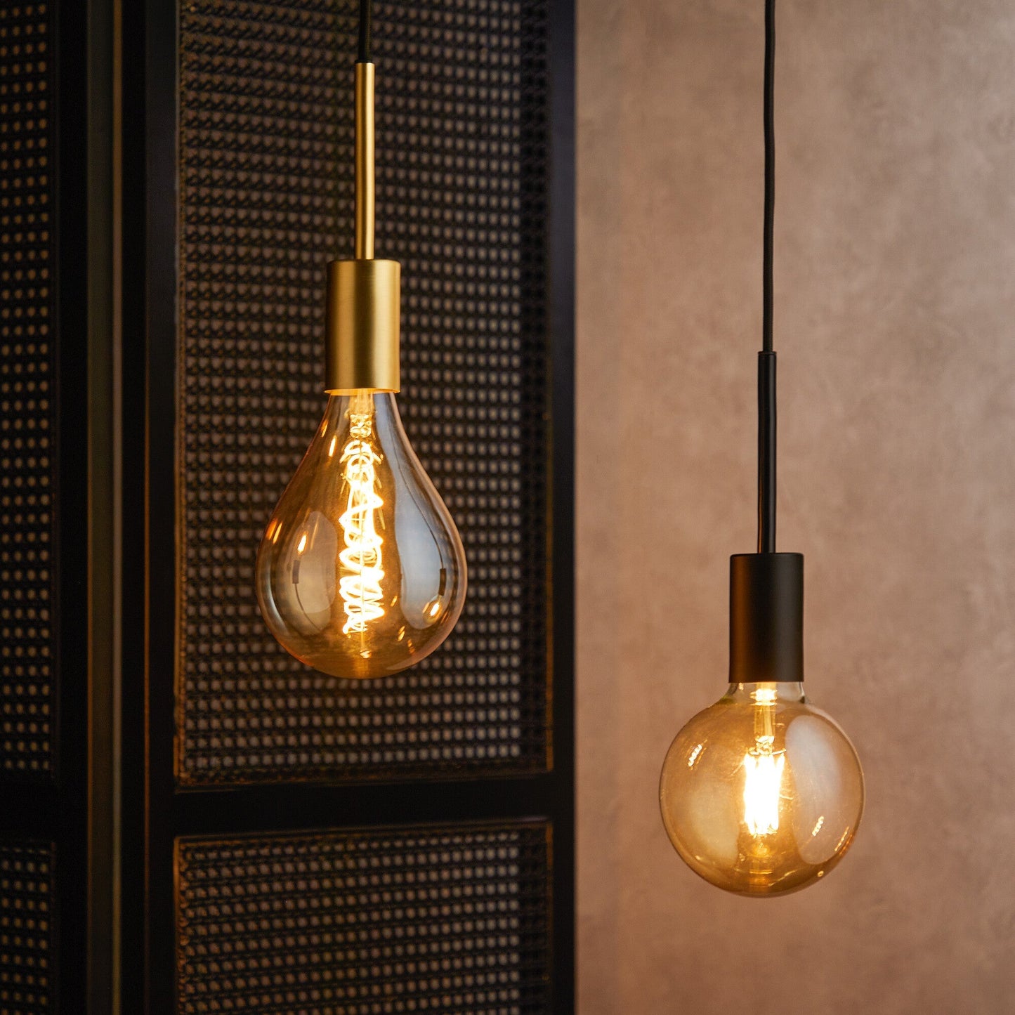 Giant 4 watt LED curled filament bulb with amber coating and E27 fitting