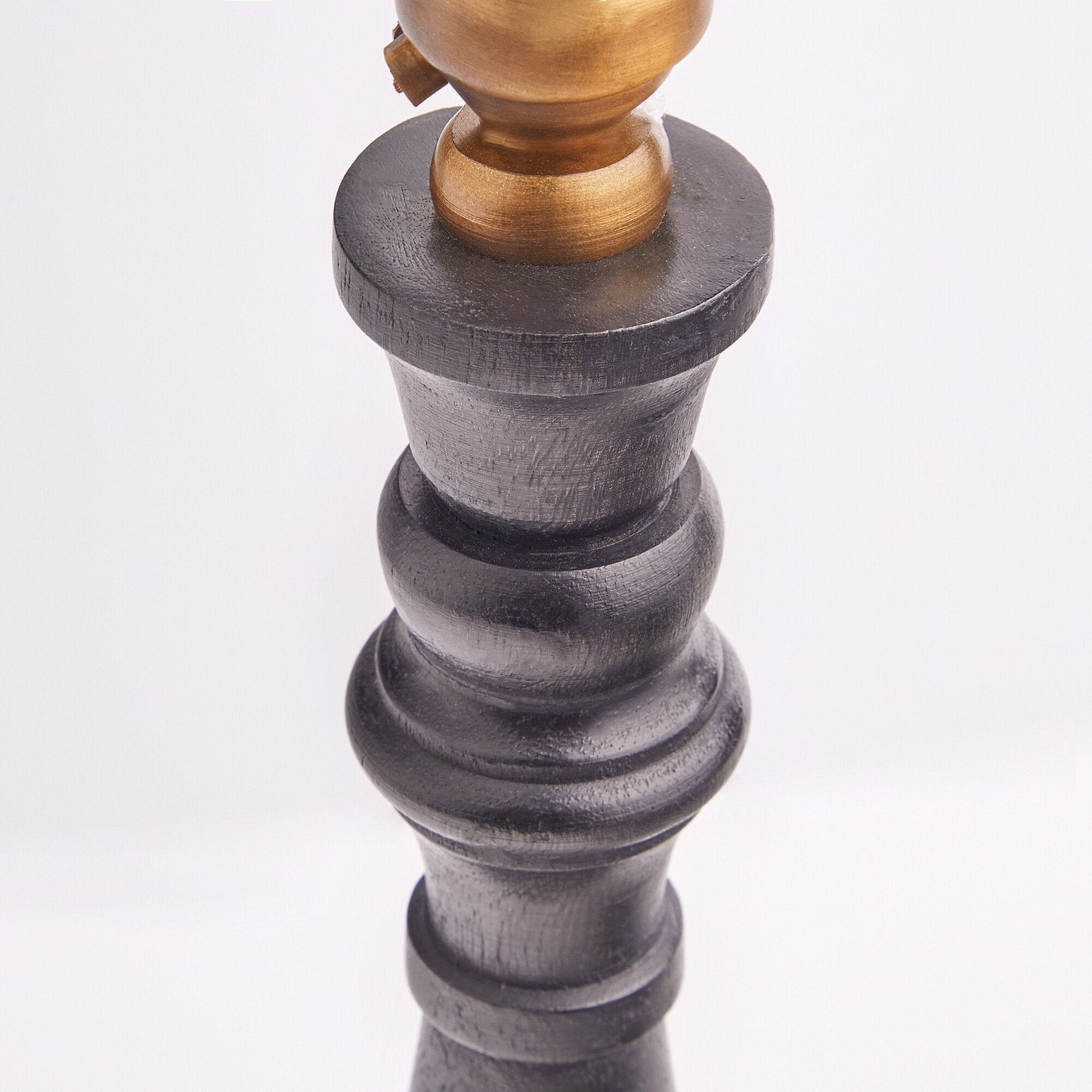 Daisy table lamp in ebony