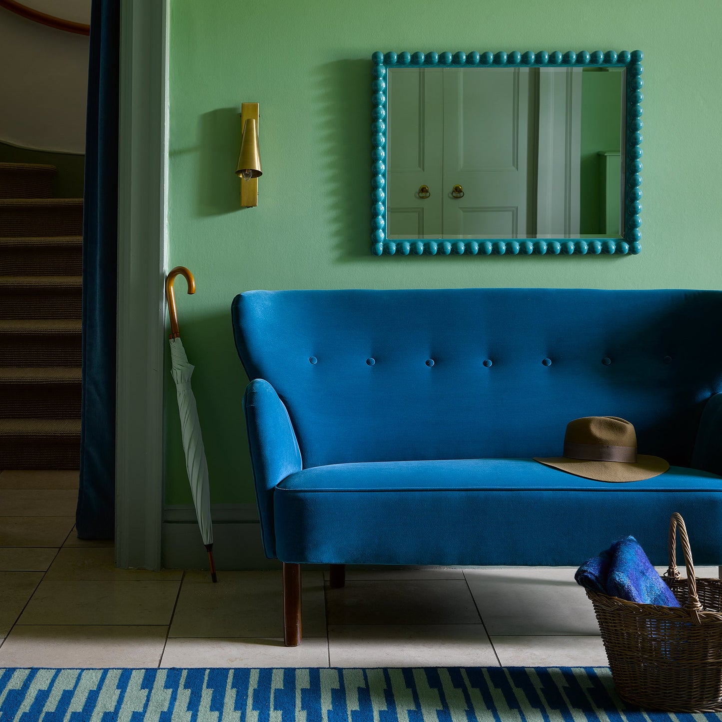 Charming Mirror in turquoise