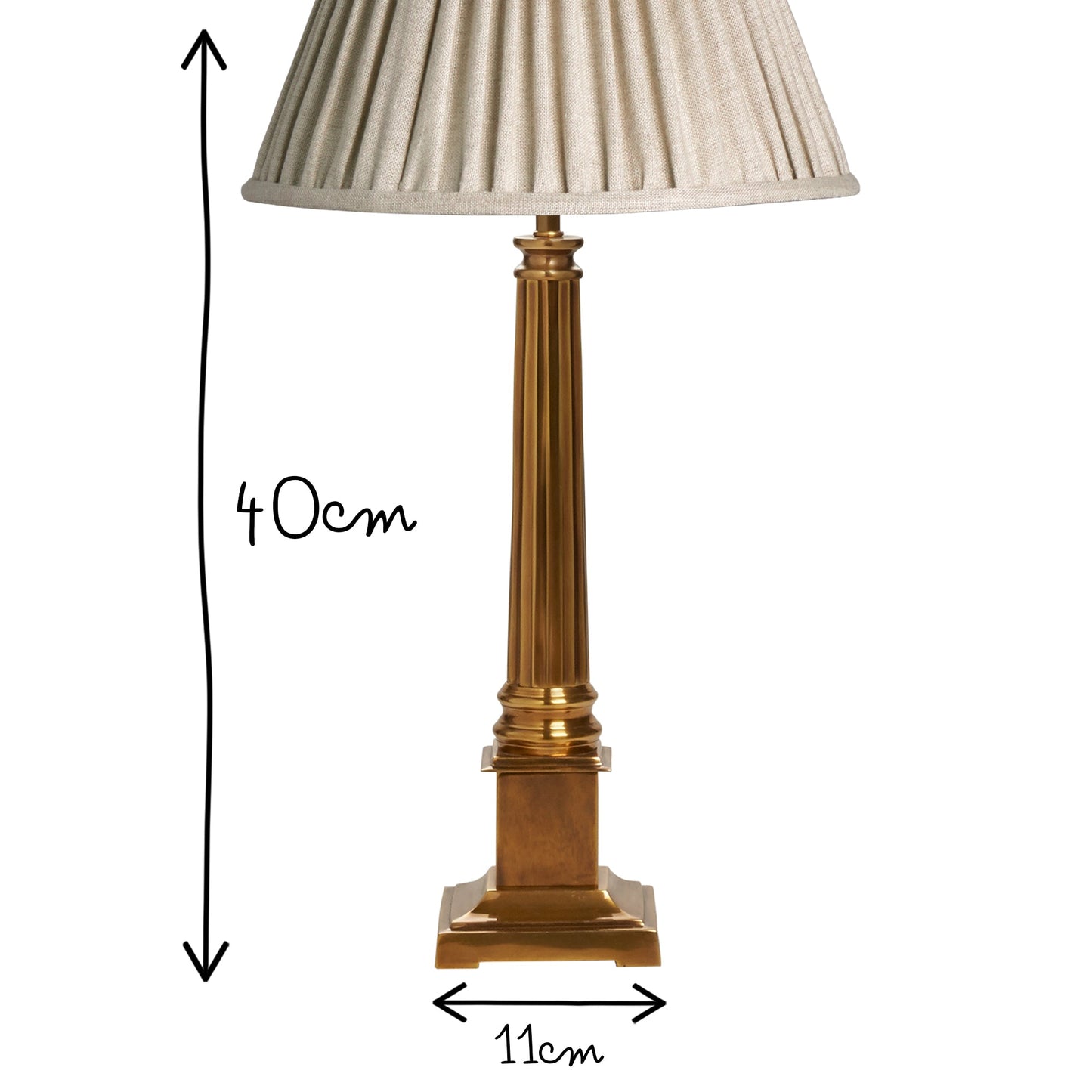 Admiral table lamp in antique brass
