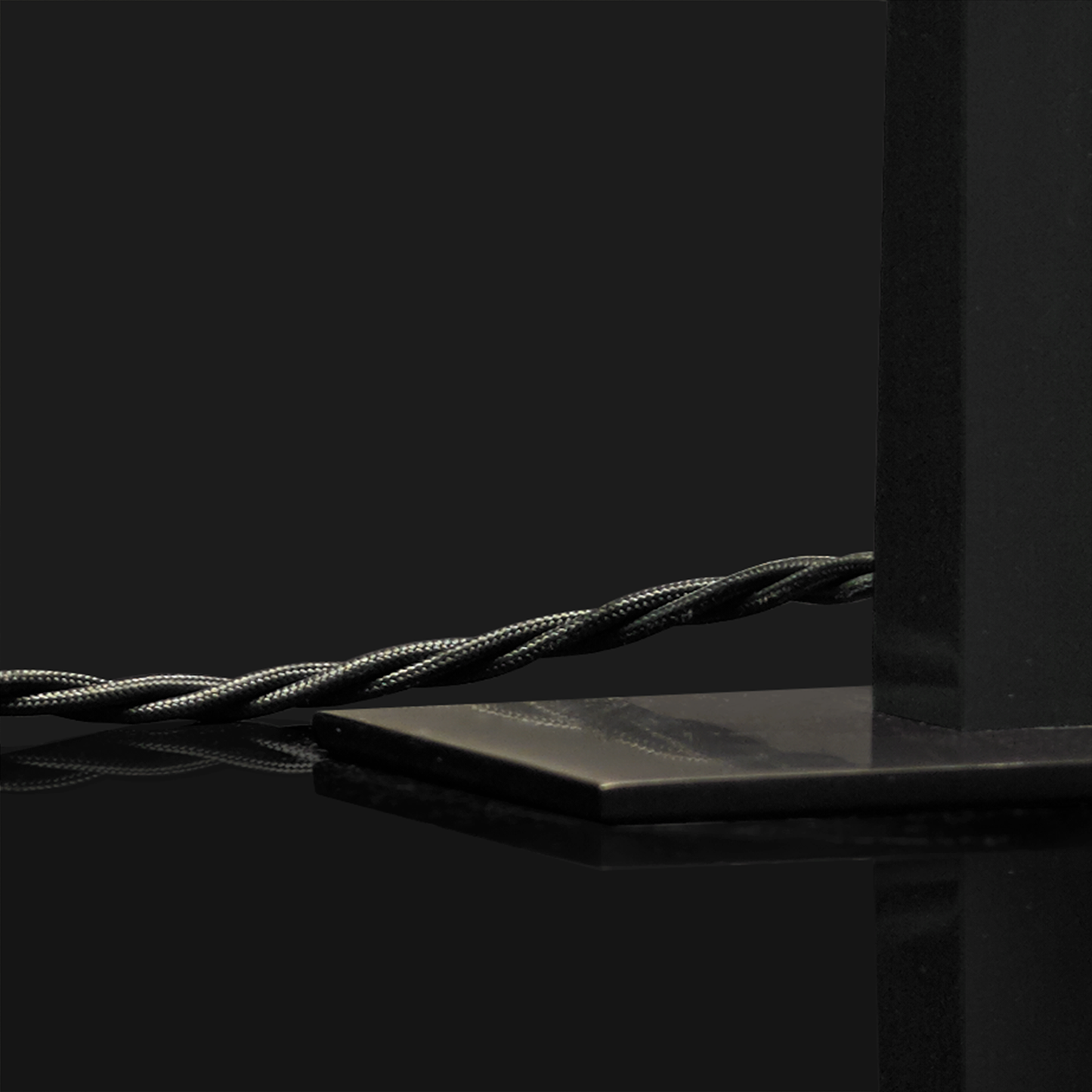 Larger Trafalgar table lamp in antique bronze