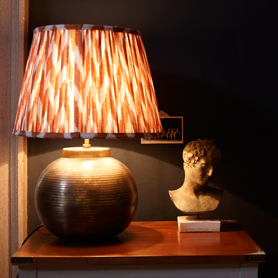 Aladdin table lamp in vintage brass