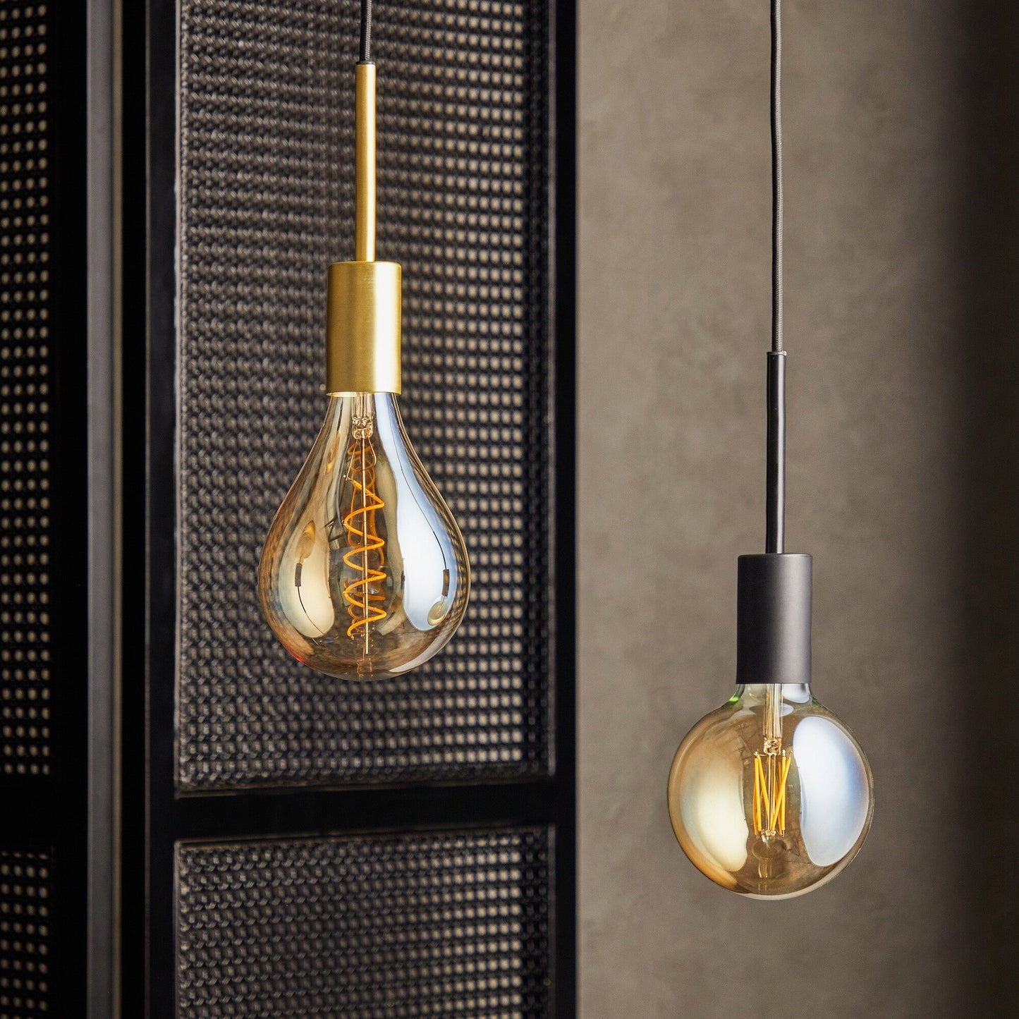 Giant 4 watt LED curled filament bulb with amber coating and E27 fitting