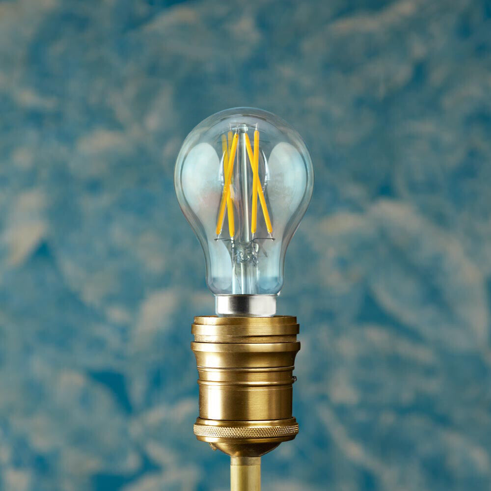 Standard size 8 watt LED filament bulb with E27 fitting