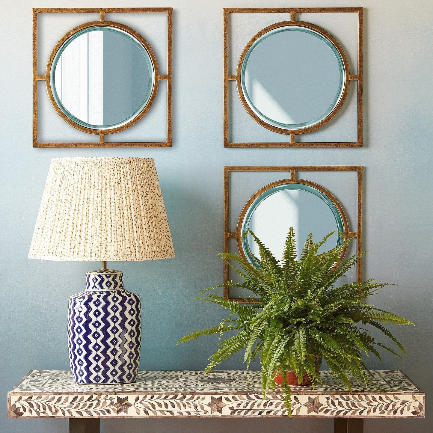 Gingembre Table Lamp in blue and white ceramic