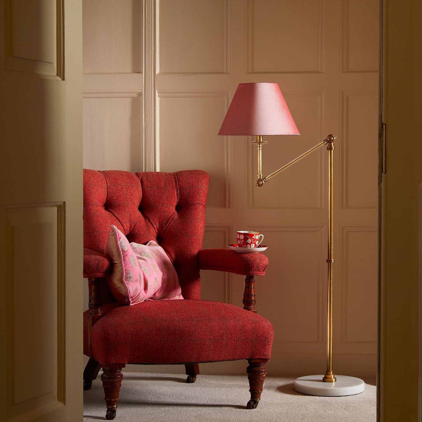 Cranling articulated standing lamp in brass with a white marble base