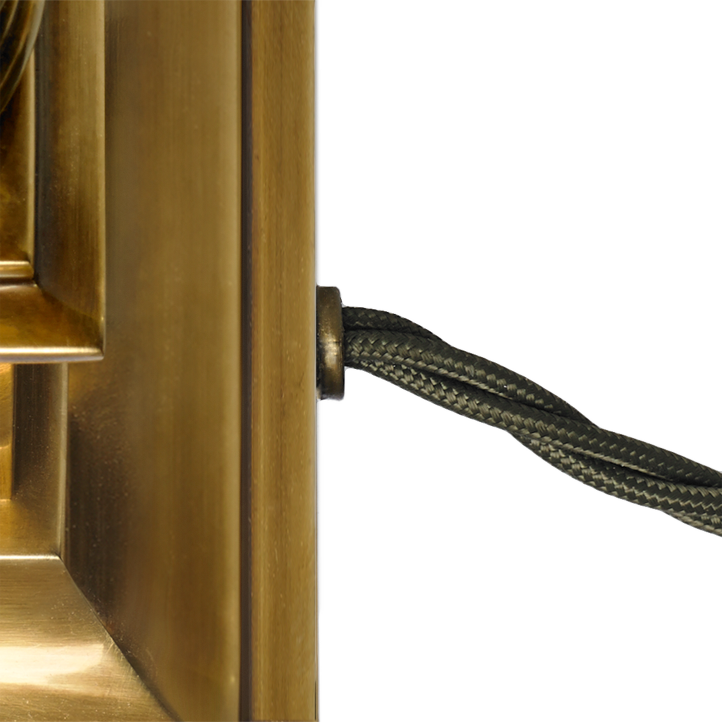 Admiral table lamp in antique brass