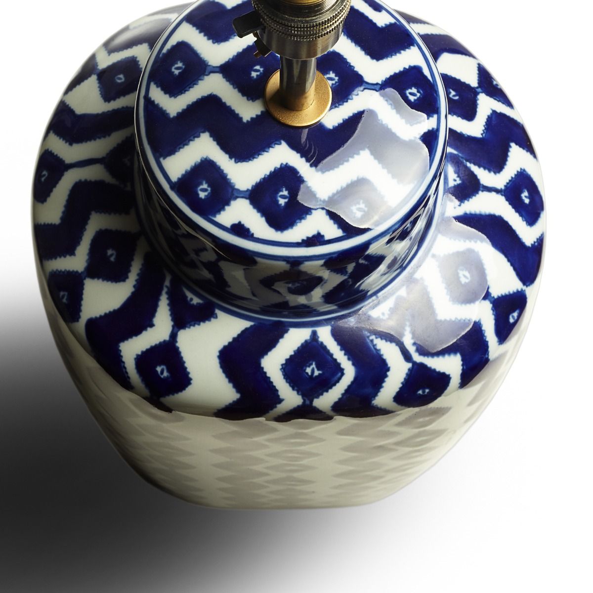 Gingembre Table Lamp in blue and white ceramic