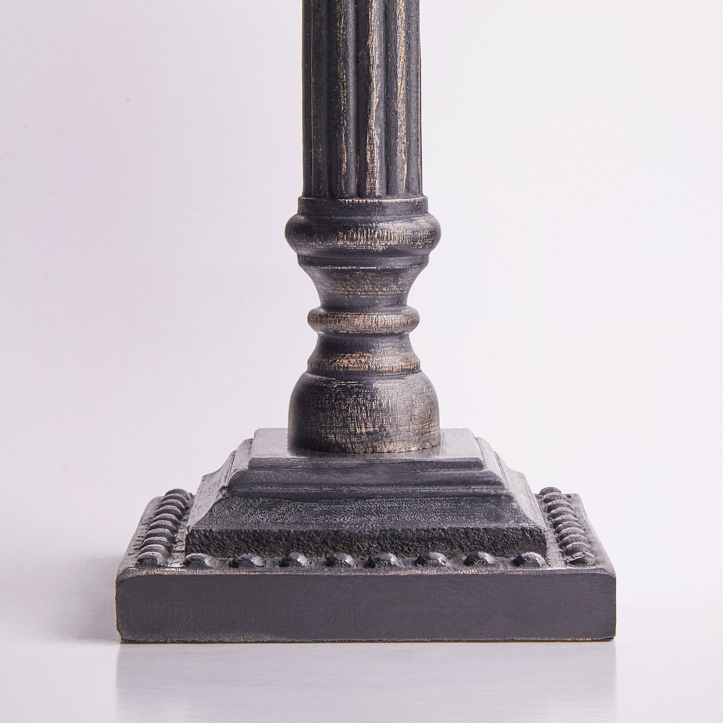 Hera table lamp in silvery black