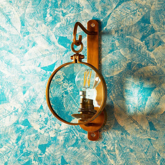Clouseau wall light